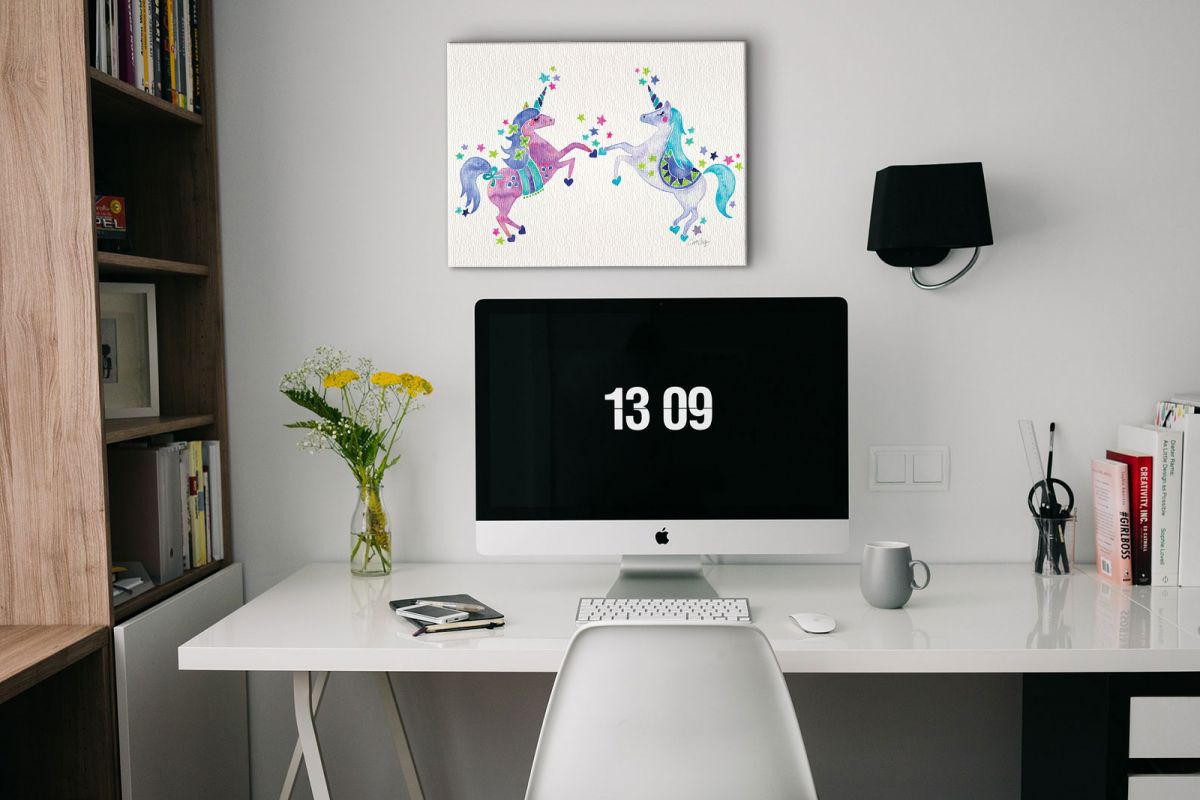 aranzacja-wnetrza-z-obrazem-unicorns-40x30-cm-na-scianie